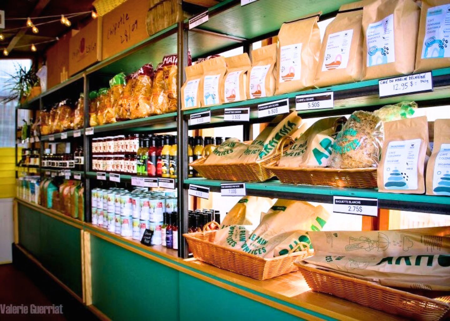 Épicerie fine et boulangerie de quartier, Sainte-Marie