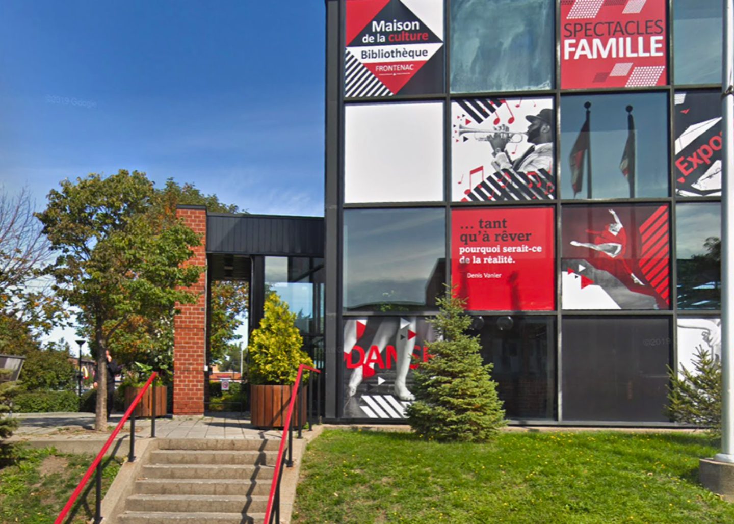 Façade de la Maison de la culture Frontenac